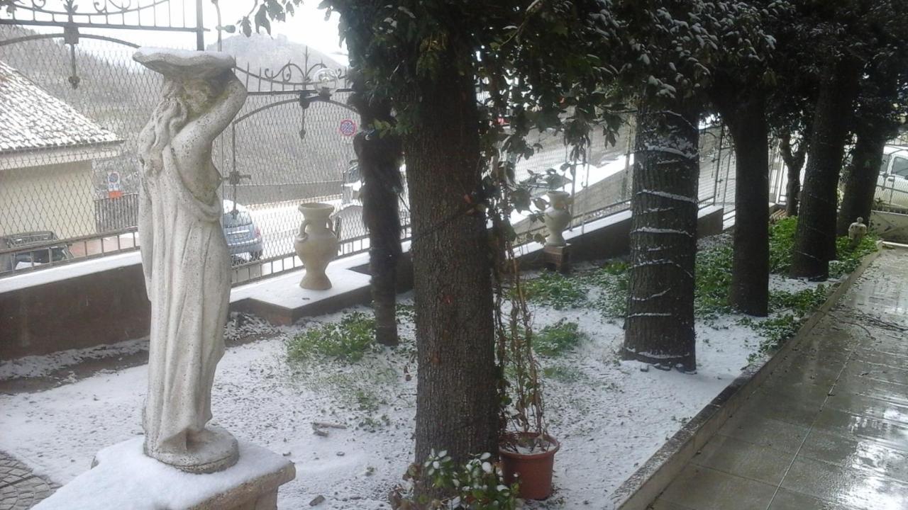 Villa Di Miscio Sant'Agata di Puglia Exteriör bild